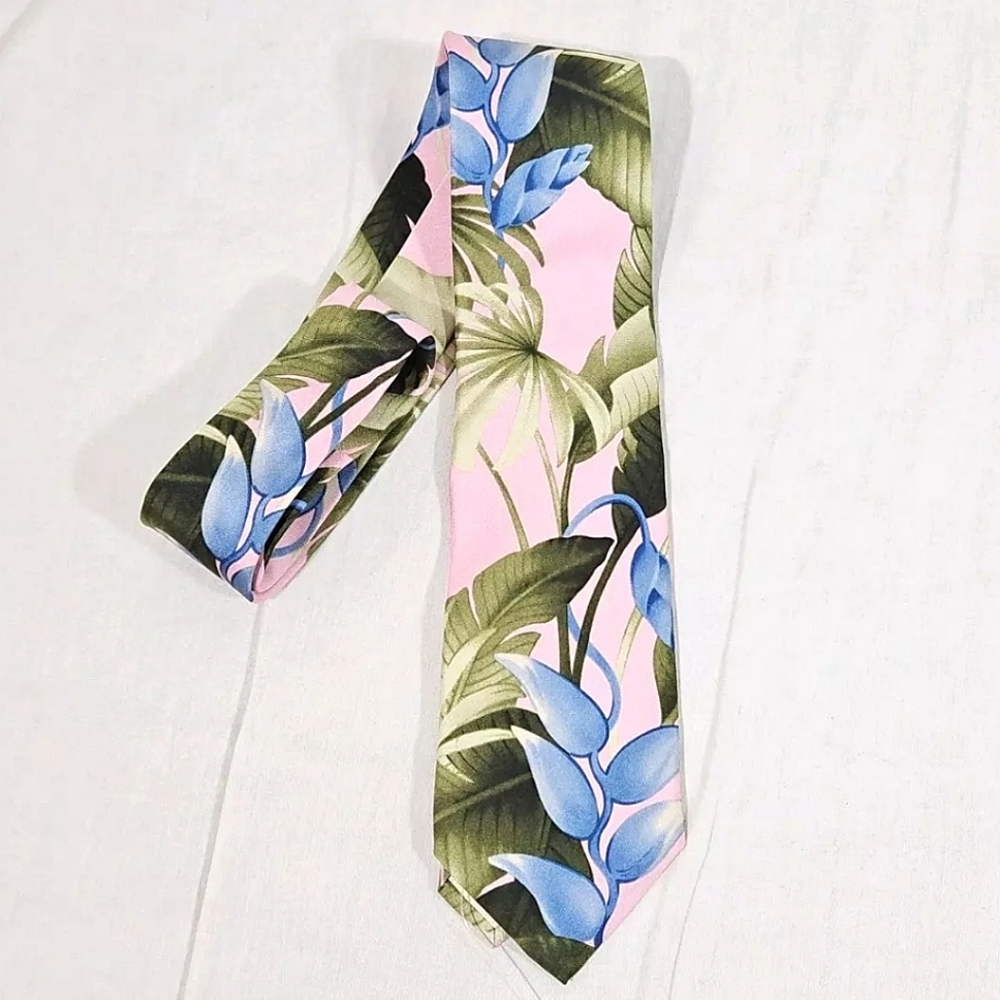 Tommy Bahama Tie Blue Floral Palm Leaves Necktie NEW Designer Tropical Dad Gift